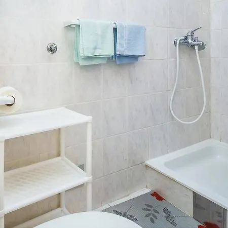 Apartment Cozy In With Wifi Lokva Rogoznica